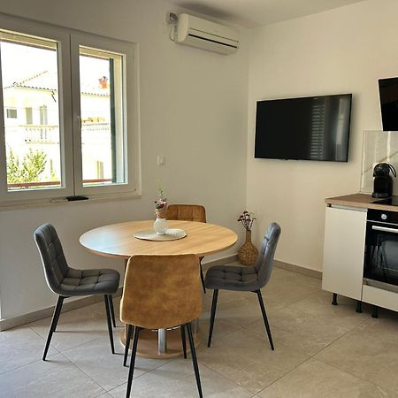 Apartman Marita Jezera Dış mekan fotoğraf