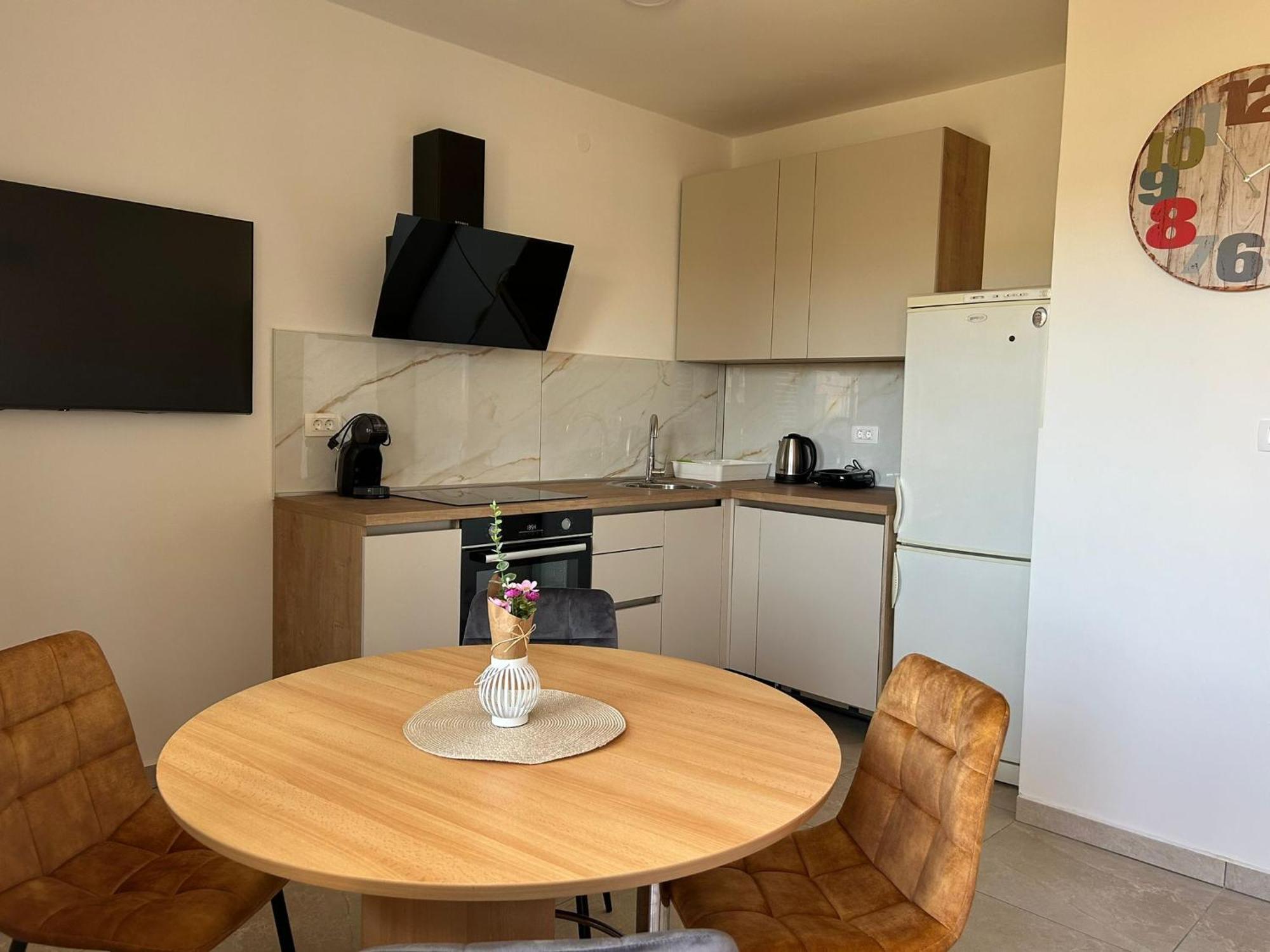 Apartman Marita Jezera Dış mekan fotoğraf
